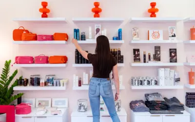 How to Start a Profitable Makeup Business in 2025